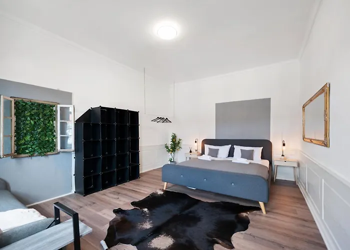 Backhome - Business&Family - Fantastische Schlosslage, Smarttv, Waschmaschine, Netflix, 70Qm, 24H Checkin - Apartment 2