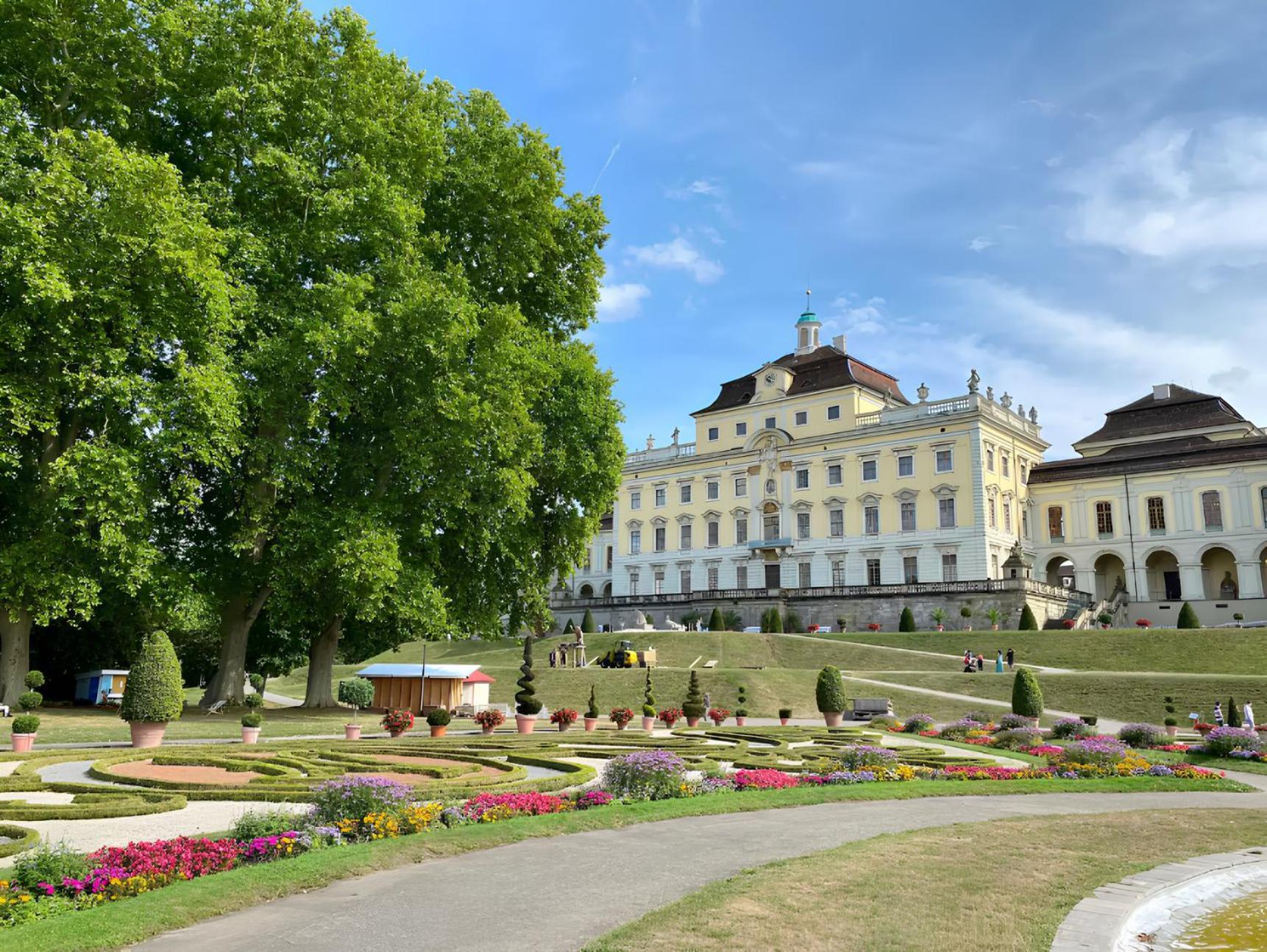 Backhome - Business&family - Fantastische Schlosslage, Smarttv, Waschmaschine, Netflix, 70qm, 24h Checkin - 2 *